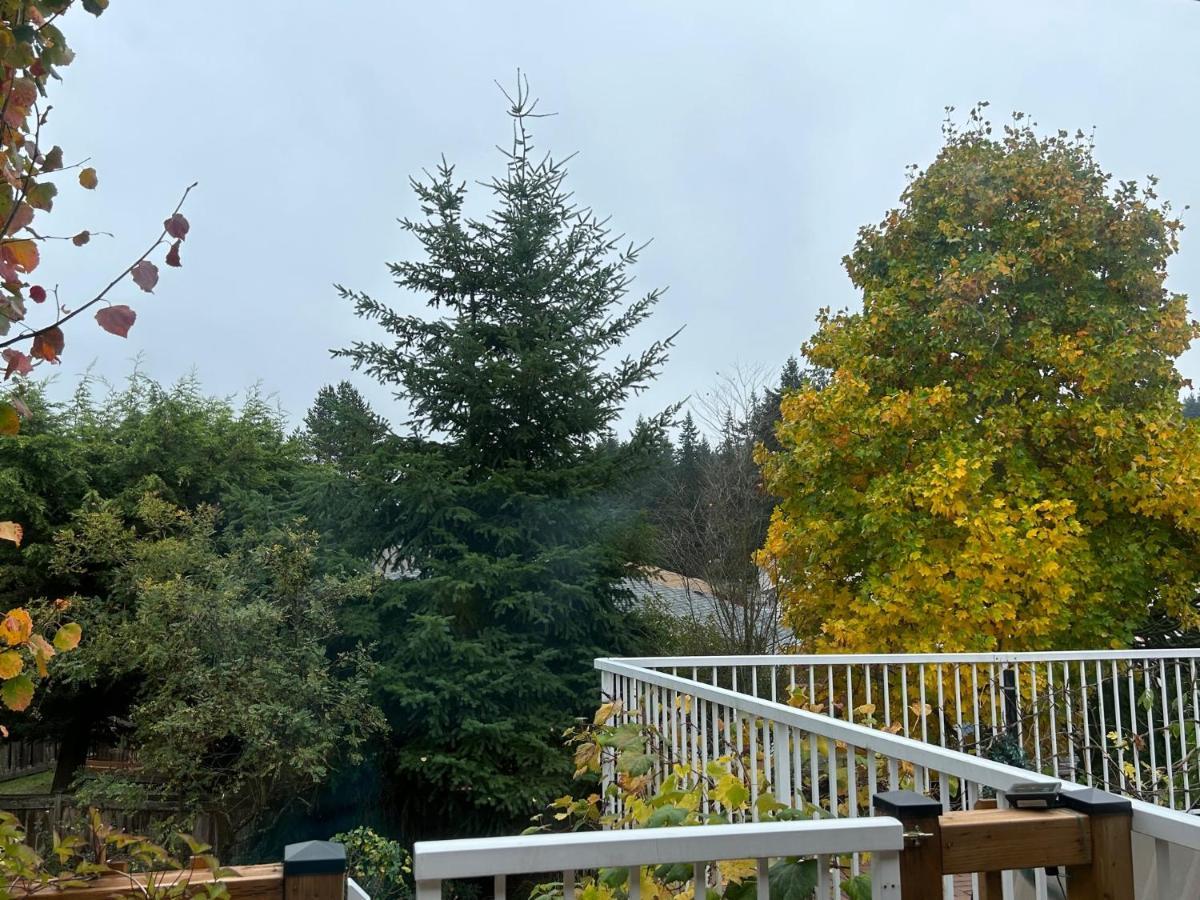 North Nanaimo Gem - Garden-View Room With Private Ensuite 外观 照片