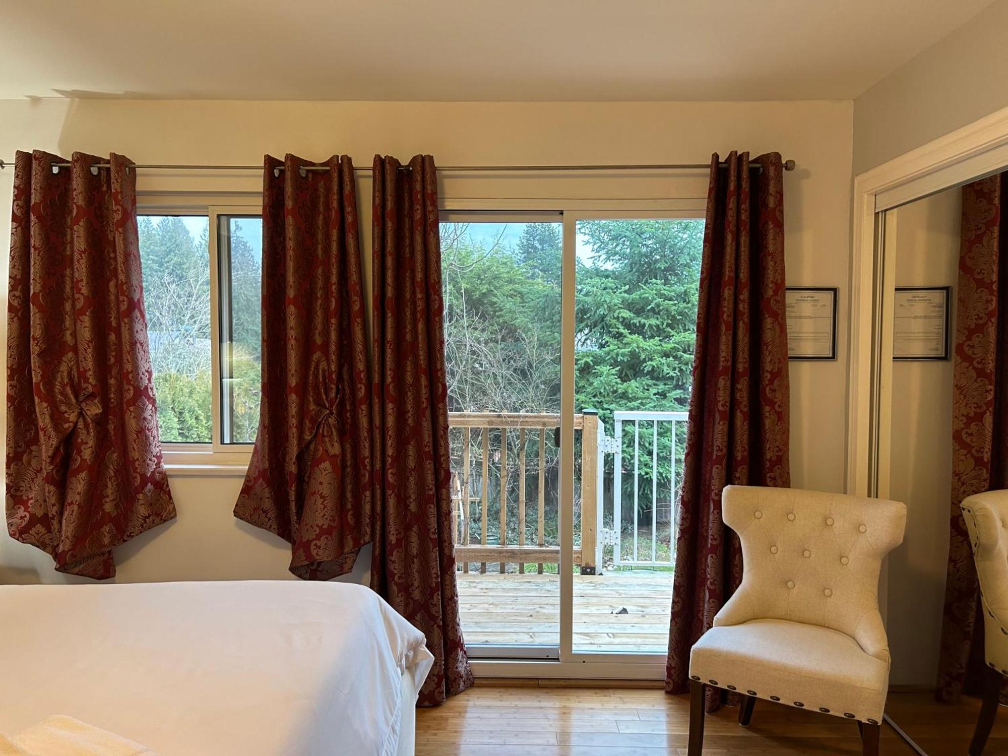 North Nanaimo Gem - Garden-View Room With Private Ensuite 外观 照片