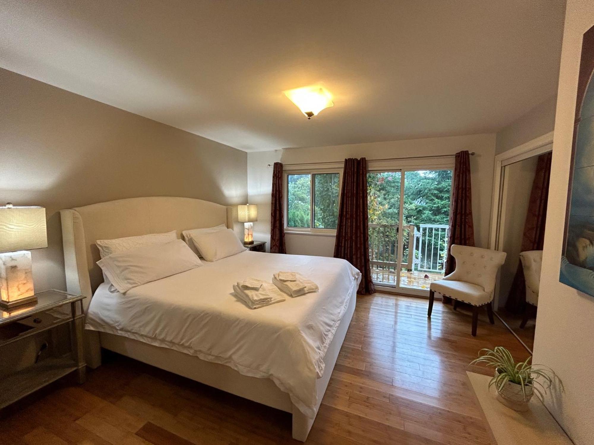 North Nanaimo Gem - Garden-View Room With Private Ensuite 外观 照片